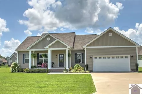 2251 Mitchell Dr, Murray, KY 42071 photo 1