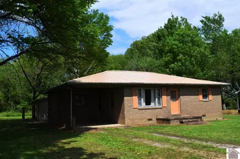 716 Third St, Hazel, KY 42049 photo 1