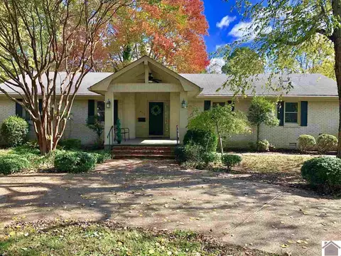 815 S 9th St, Murray, KY 42071 photo 1