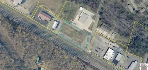 2095 Irvin Cobb Dr, Paducah, KY 42003