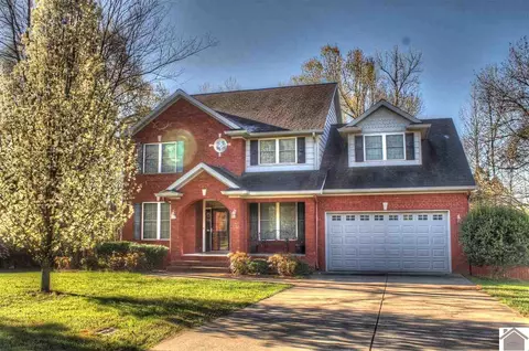 2105 Spindletop, Murray, KY 42071 photo 1