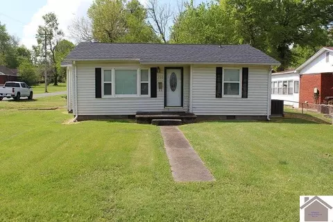 720 Wright St, Mayfield, KY 42066 photo 1