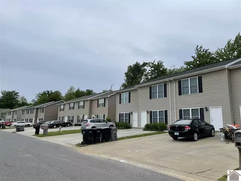 2315 Ascot Downs, Paducah, KY 42001 photo 1