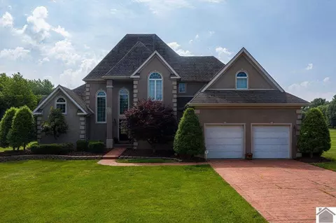 200 Caleb Dr, Mayfield, KY 42066 photo 1