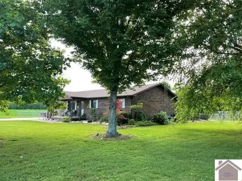 596 Highland Rd, Murray, KY 42071 photo 1