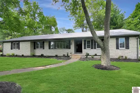 1908 Gatesborough Cir, Murray, KY 42071 photo 1