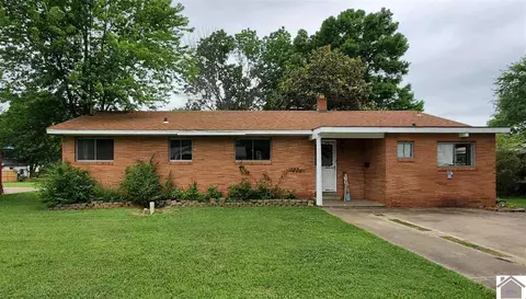 1706 Ryan, Murray, KY 42071 photo 1