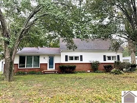 205 Gilbert St, Hazel, KY 42049 photo 1