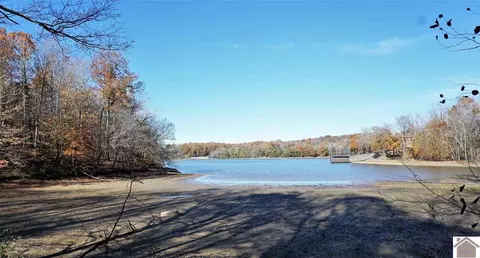 083 Periwinkle Hill Rd, Cadiz, KY 42211