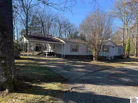295 Brandon, Hazel, KY 42049 photo 1