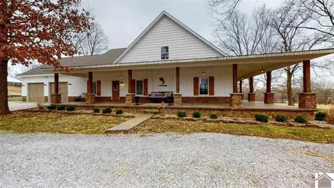 8212 Scale Rd, Benton, KY 42025 photo 1