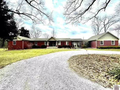 4237 Crossland Rd, Murray, KY 42071 photo 1