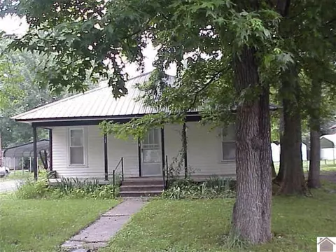 3402 Cook St, Paducah, KY 42003 photo 1