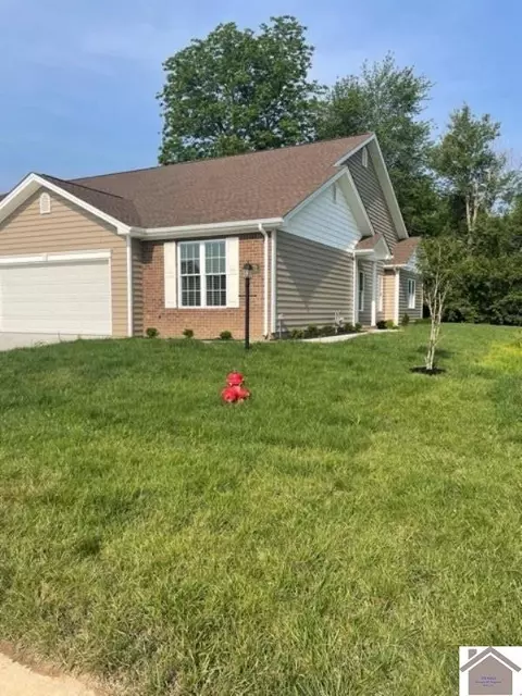 375 Villa Rdg, Paducah, KY 42003