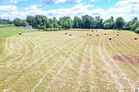 125 Colony Dr, Paducah, KY 42001