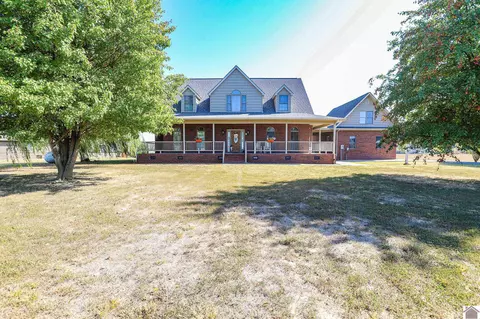 130 Mckenna Dr, Kevil, KY 42053