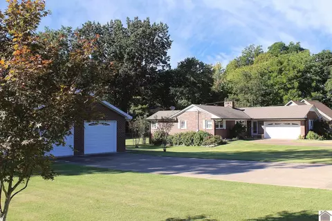 1311 Farris Ave, Murray, KY 42071 photo 1