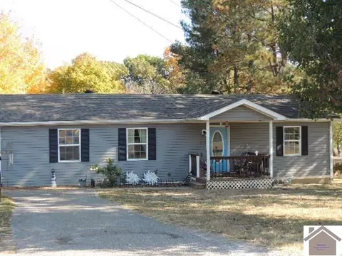 108 Waldrop Dr, Mayfield, KY 42066 photo 1