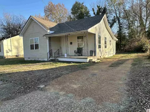 718 E South, Mayfield, KY 42066 photo 1