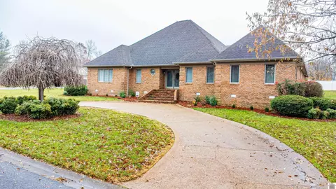 523 Whitney Dr, Paducah, KY 42001