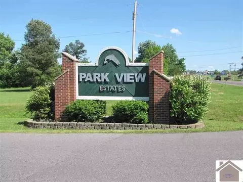 373 Deerfield Cir, Benton, KY 42025