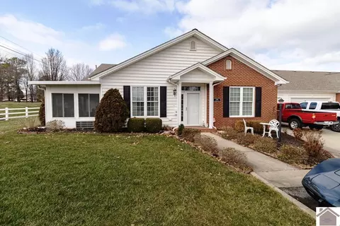 2496 Lakewood Dr, Paducah, KY 42003