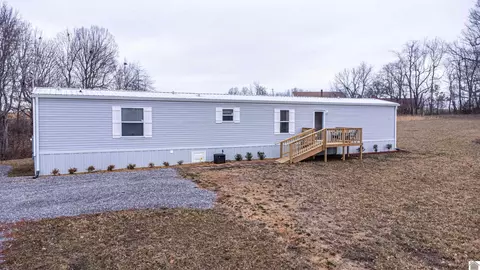 4568 St Rt 70, Marion, KY 42064