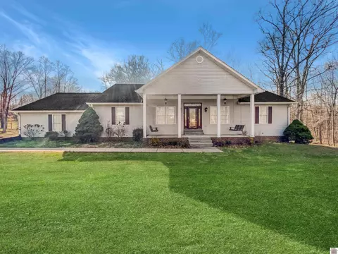 290 Willis Dr, Murray, KY 42071