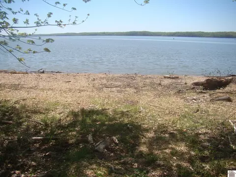 75 Whispering Winds, Cadiz, KY 42211