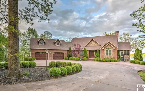 244 Whitecap Ln, Murray, KY 42071