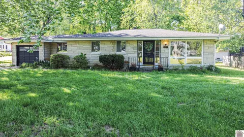 103 Park Ave, Eddyville, KY 42038