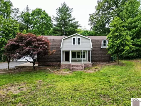 65 Country Clb, La Center, KY 42056