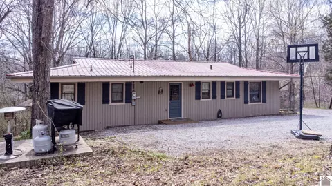 24 Clifford Dr, Eddyville, KY 42038