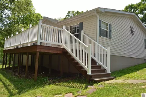248 White Dove Ln, Gilbertsville, KY 42044