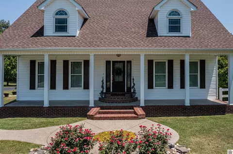 8804 State Route 945, Boaz, KY 42027