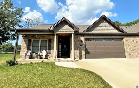 122 Long Dr, Paducah, KY 42001