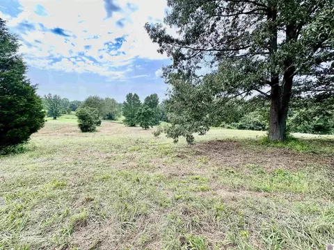 721 Jake Dukes Rd, Grand Rivers, KY 42045