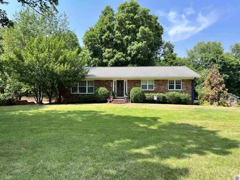 1514 Henry St, Murray, KY 42071