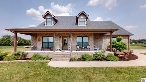 1234 Peach Orchard Rd, Murray, KY 42071