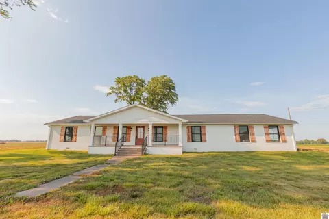 2398 Hazelwood Rd, Barlow, KY 42024