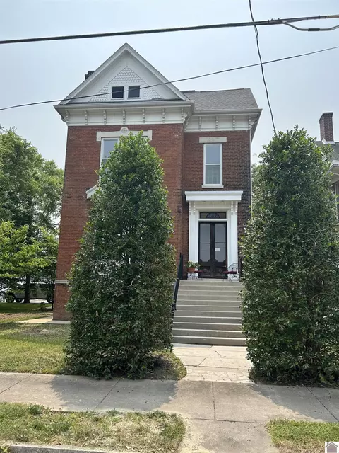 219 N 9th St, Paducah, KY 42001