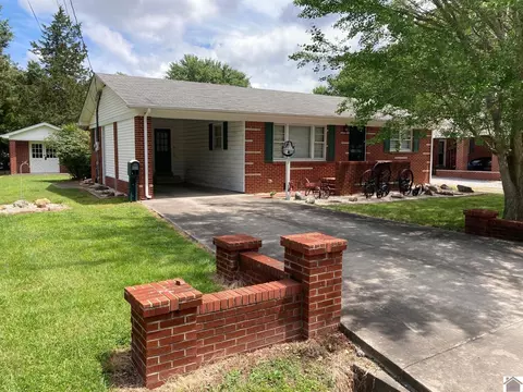 1306 Overby St, Murray, KY 42071 photo 1