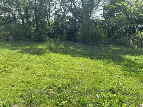 197 Oak Shadow Ln, Benton, KY 42025