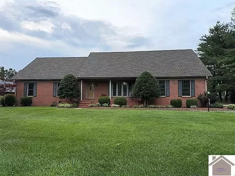 2002 Larkspur Dr, Murray, KY 42071 photo 1