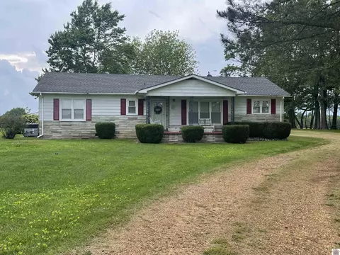 851 Wadesboro Rd, Benton, KY 42025