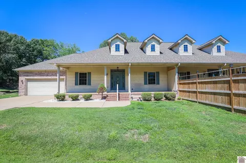 122 Miller Ct, Paducah, KY 42003