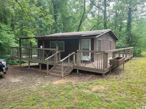 71 Harrison Dr, New Concord, KY 42076
