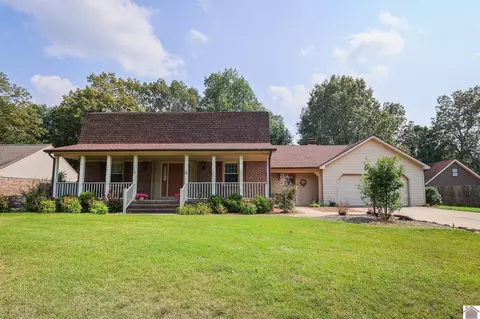 4561 Westchester Ln, Paducah, KY 42003