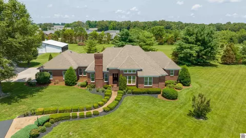 603 Kingsway Ct, Murray, KY 42071