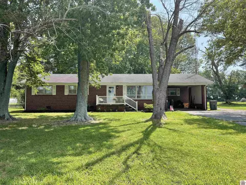 3800 Kirksey Rd, Murray, KY 42071